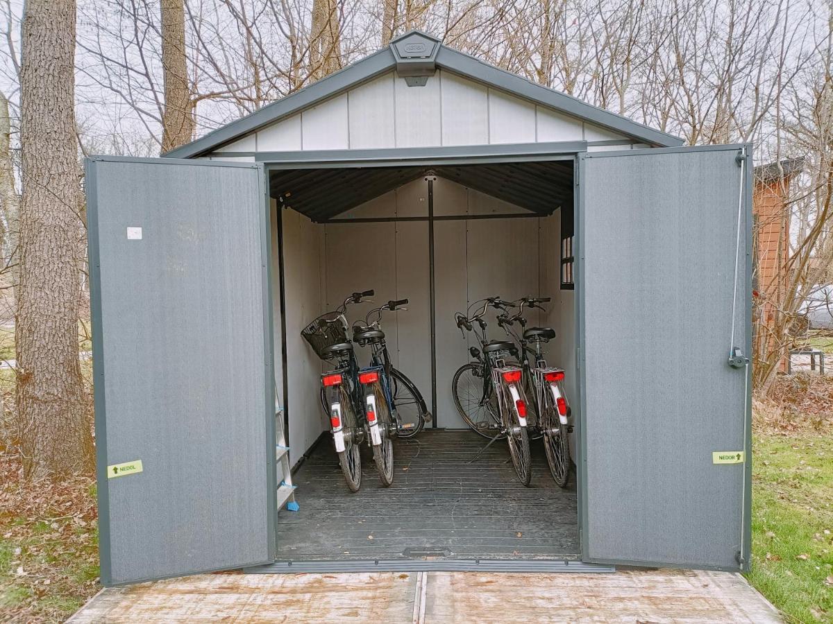 4P Chalet Tolve Met 4 Fietsen Vlakbij Natuurgebieden Drents Friese Wold, Fochteloerveen En Gevangenisdorp Veenhuizen Oosterwolde  Exterior foto